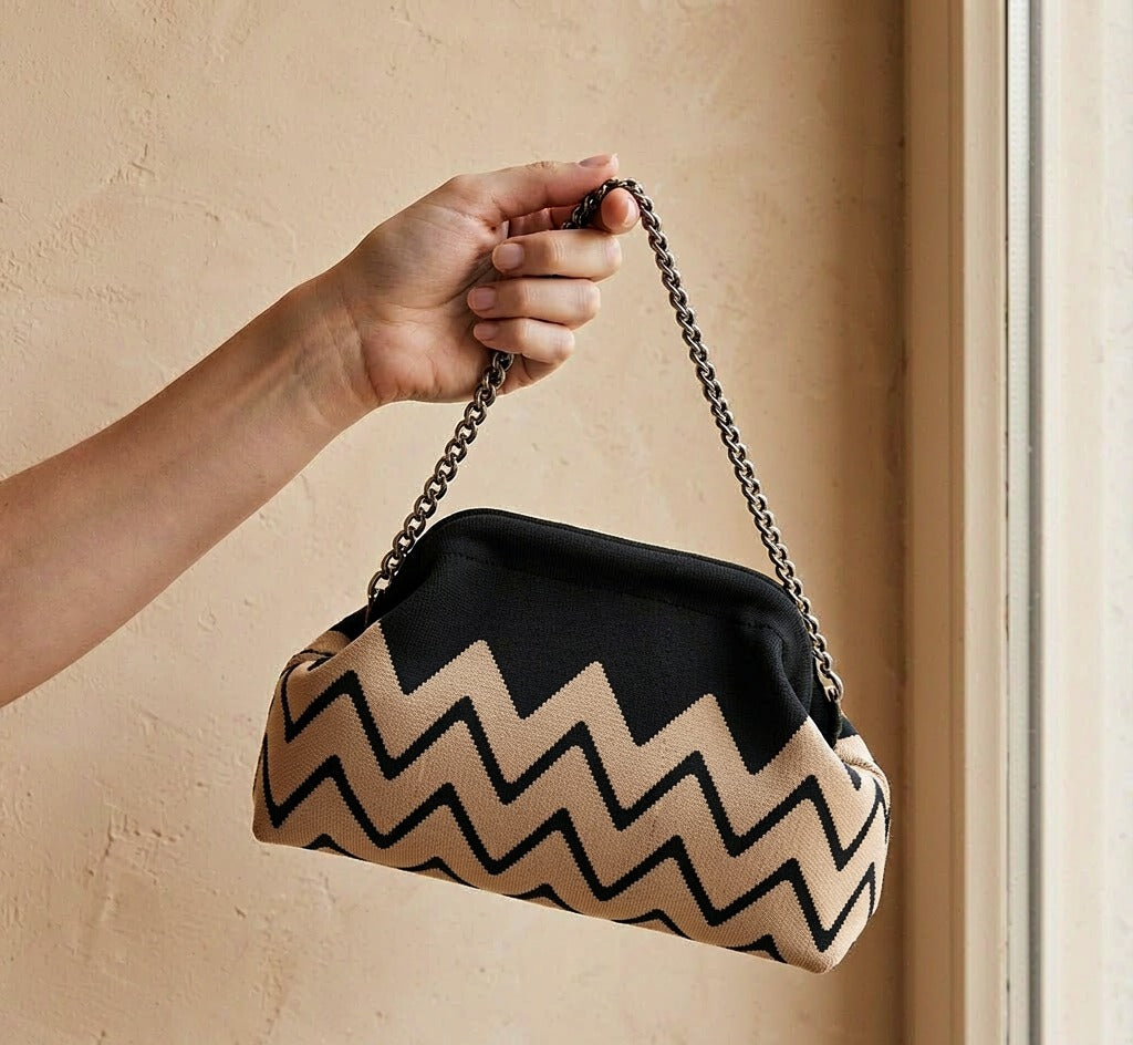 LOEL Chevron Clutch Bag for Women, Wavy Stripe Canvas Purse with Chain Strap, Cute Makeup Pouch Coin Bag