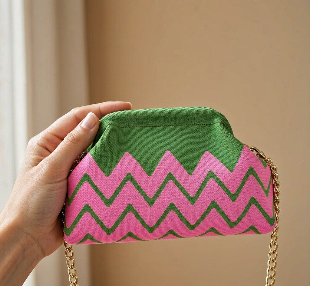 LOEL Chevron Clutch Bag for Women, Wavy Stripe Canvas Purse with Chain Strap, Cute Makeup Pouch Coin Bag