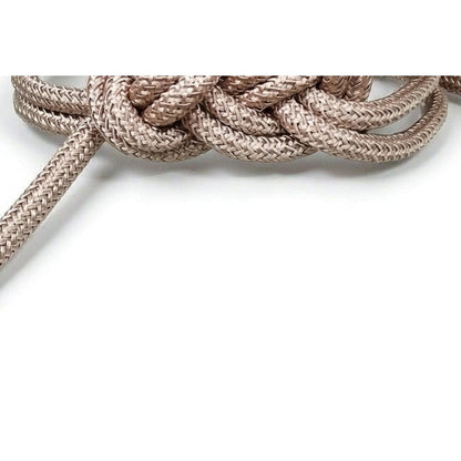 Braid and magnetic cap detail